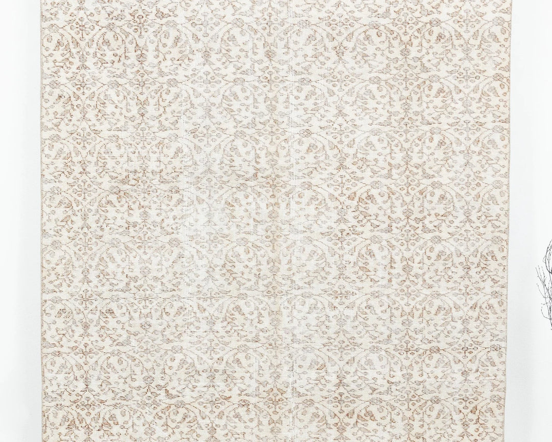 Beige Turkish Oushak Rug 8' 9" x 5' 3" Hand-Knotted | No. VR71165