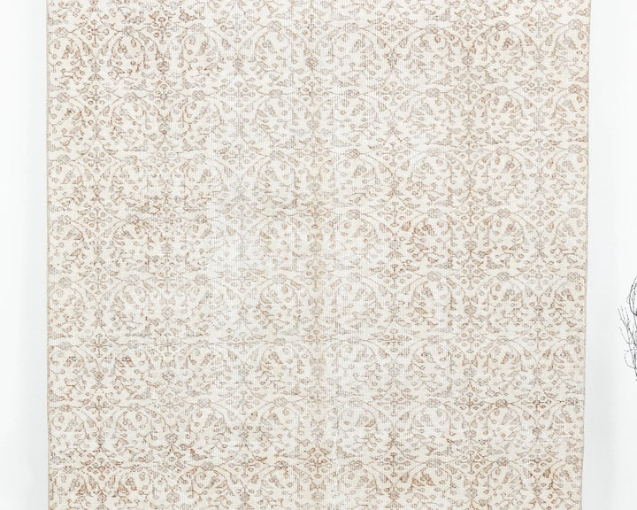 Beige Turkish Oushak Rug 8' 9" x 5' 3" Hand-Knotted | No. VR71165