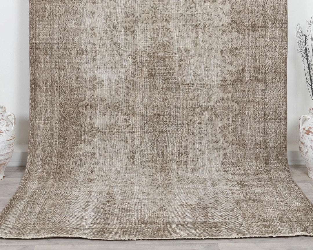 Beige Turkish Oushak Rug 7' x 10' Hand-Knotted | No. VR71340