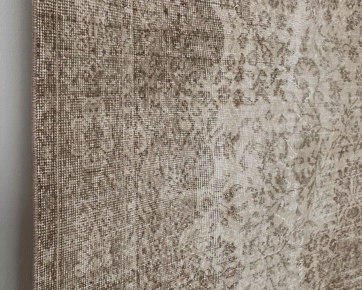 Beige Turkish Oushak Rug 7' x 10' Hand-Knotted | No. VR71340