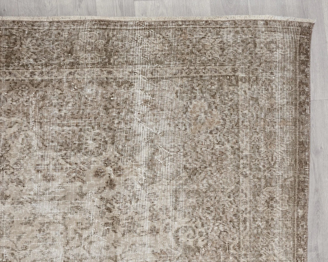 Beige Turkish Oushak Rug 7' x 10' Hand-Knotted | No. VR71340