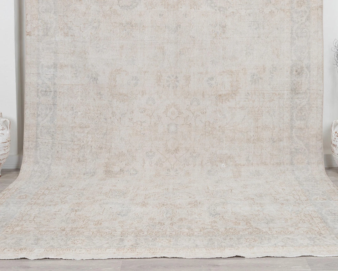 Beige Turkish Oushak Rug 8' 4" x 11' 6" Hand-Knotted | No. VR71909