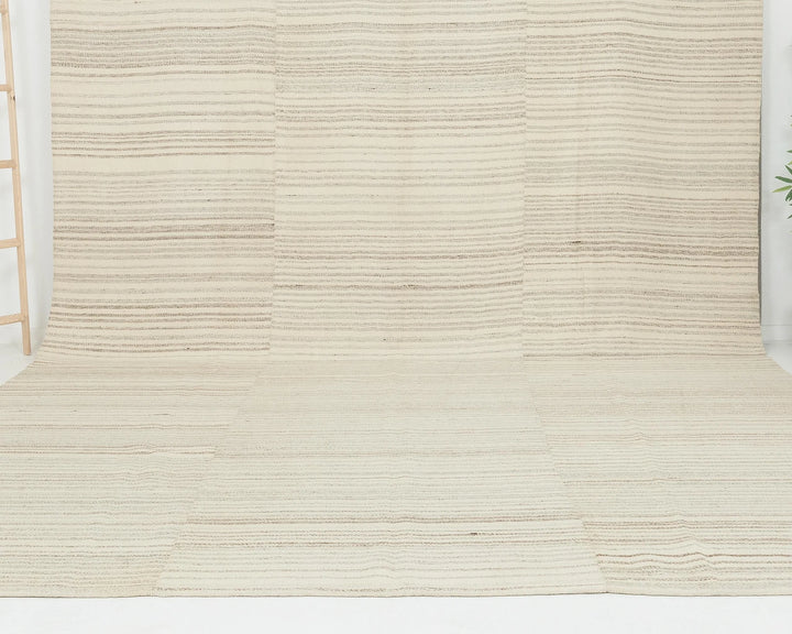 Beige Kilim Rug 10' 1" x 13' 3" | No. VR72008