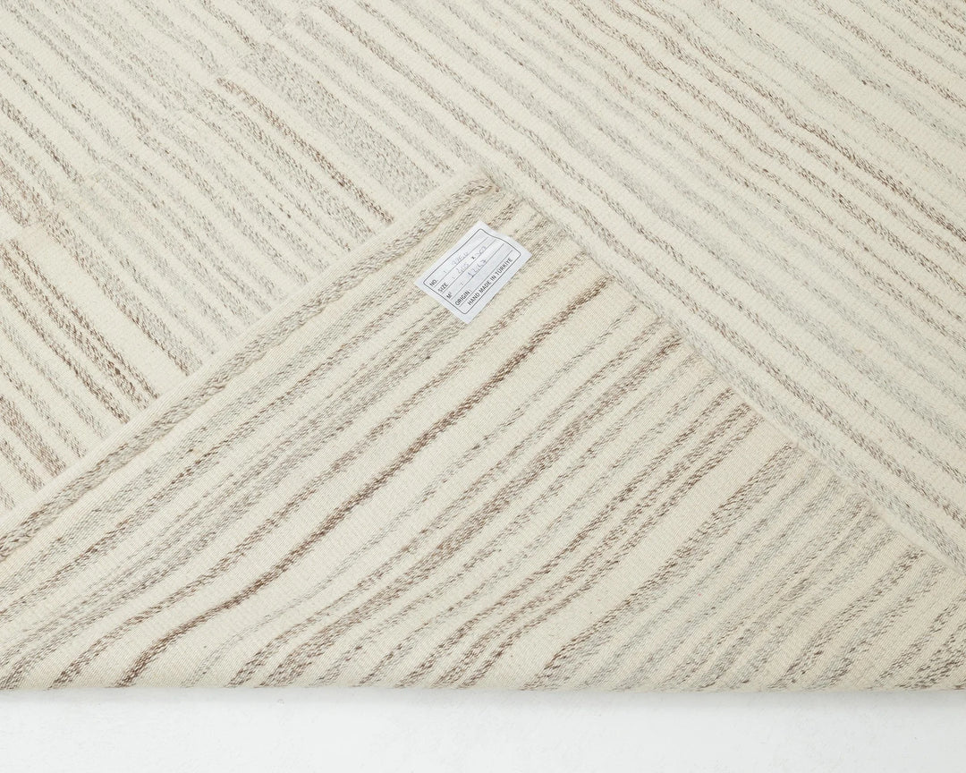 Beige Kilim Rug 10' 1" x 13' 3" | No. VR72008
