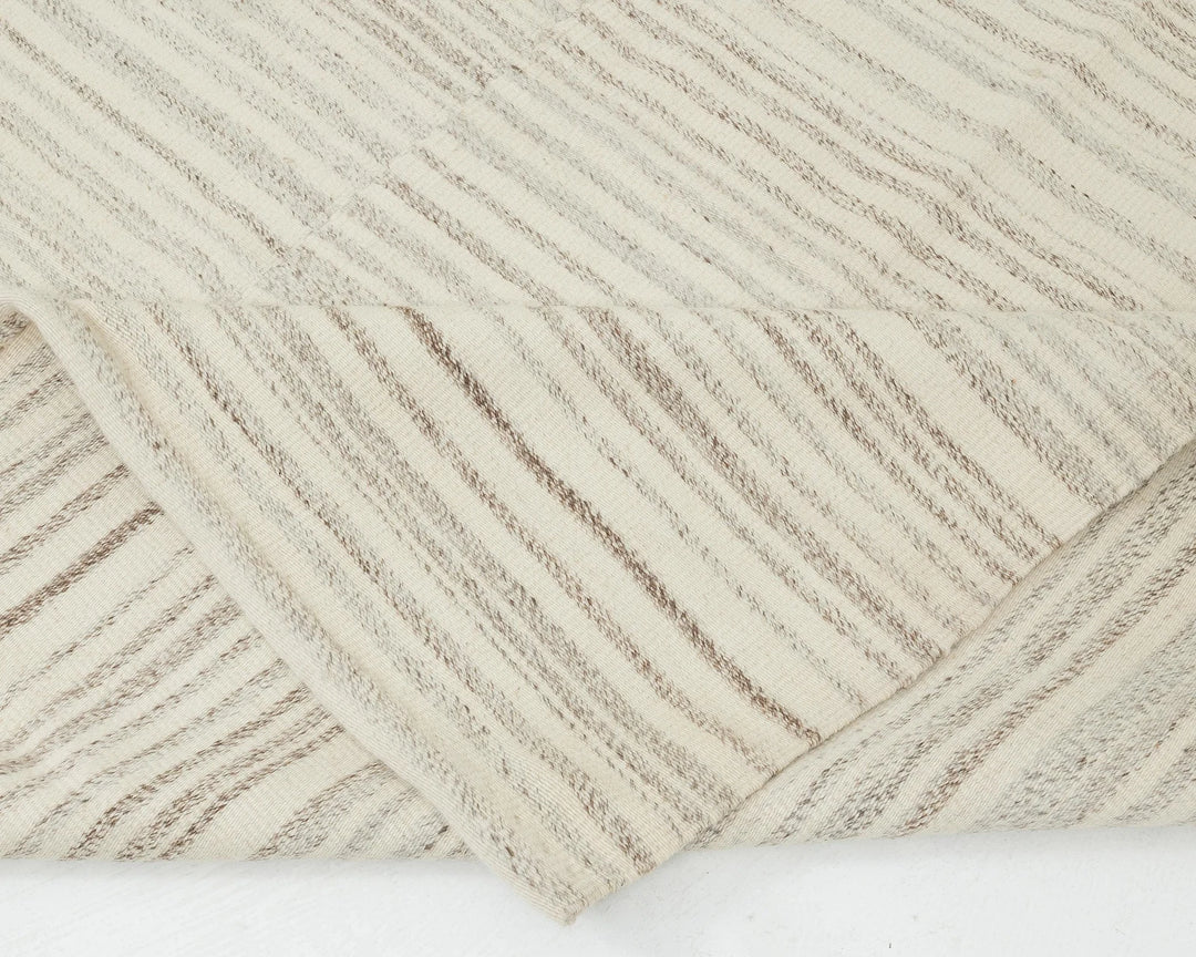 Beige Kilim Rug 10' 1" x 13' 3" | No. VR72008