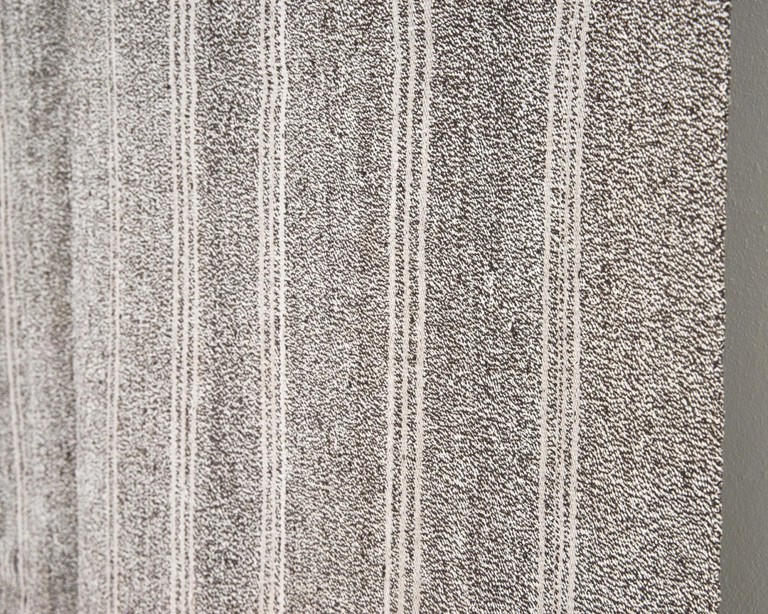 Gray Kilim Rug 5' 7" x 7' 5" | No. VR72065