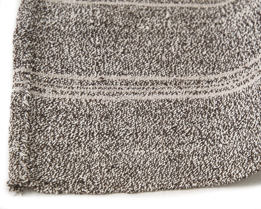 Gray Kilim Rug 5' 7" x 7' 5" | No. VR72065