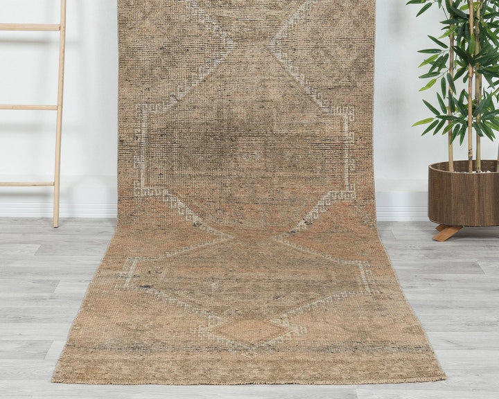 Beige Turkish Oushak Rug 3' 1" x 11' 1" Hand-Knotted | No. VR72140