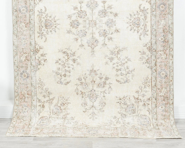 Beige Turkish Oushak Rug 4'10" x 7'8" Hand-Knotted | No. VR72171