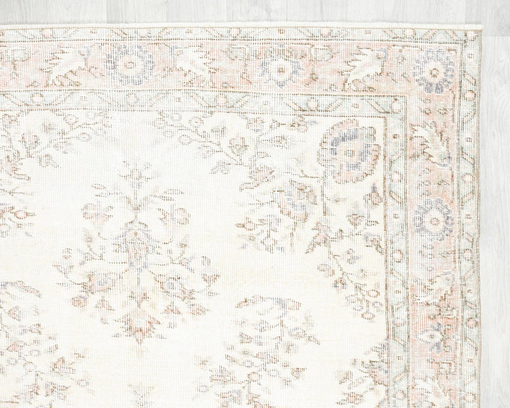 Beige Turkish Oushak Rug 4'10" x 7'8" Hand-Knotted | No. VR72171