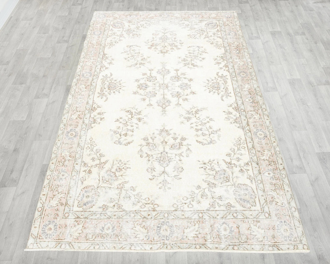Beige Turkish Oushak Rug 4'10" x 7'8" Hand-Knotted | No. VR72171