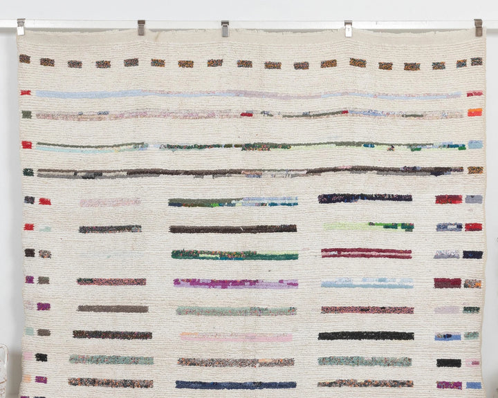 White Turkish Vintage Rug 7' 10" x 9' 10" Hand-Knotted | No. VR72312