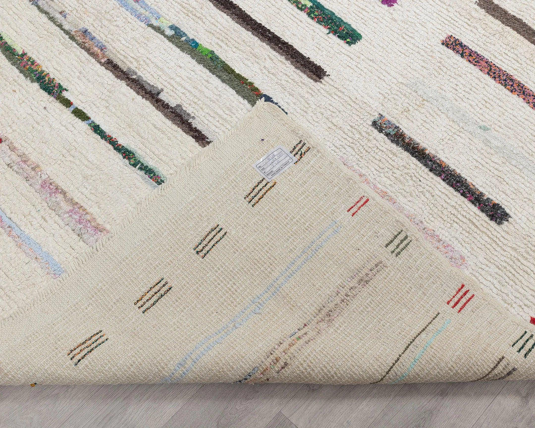 White Turkish Vintage Rug 7' 10" x 9' 10" Hand-Knotted | No. VR72312
