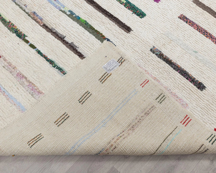 White Turkish Vintage Rug 7' 10" x 9' 10" Hand-Knotted | No. VR72312