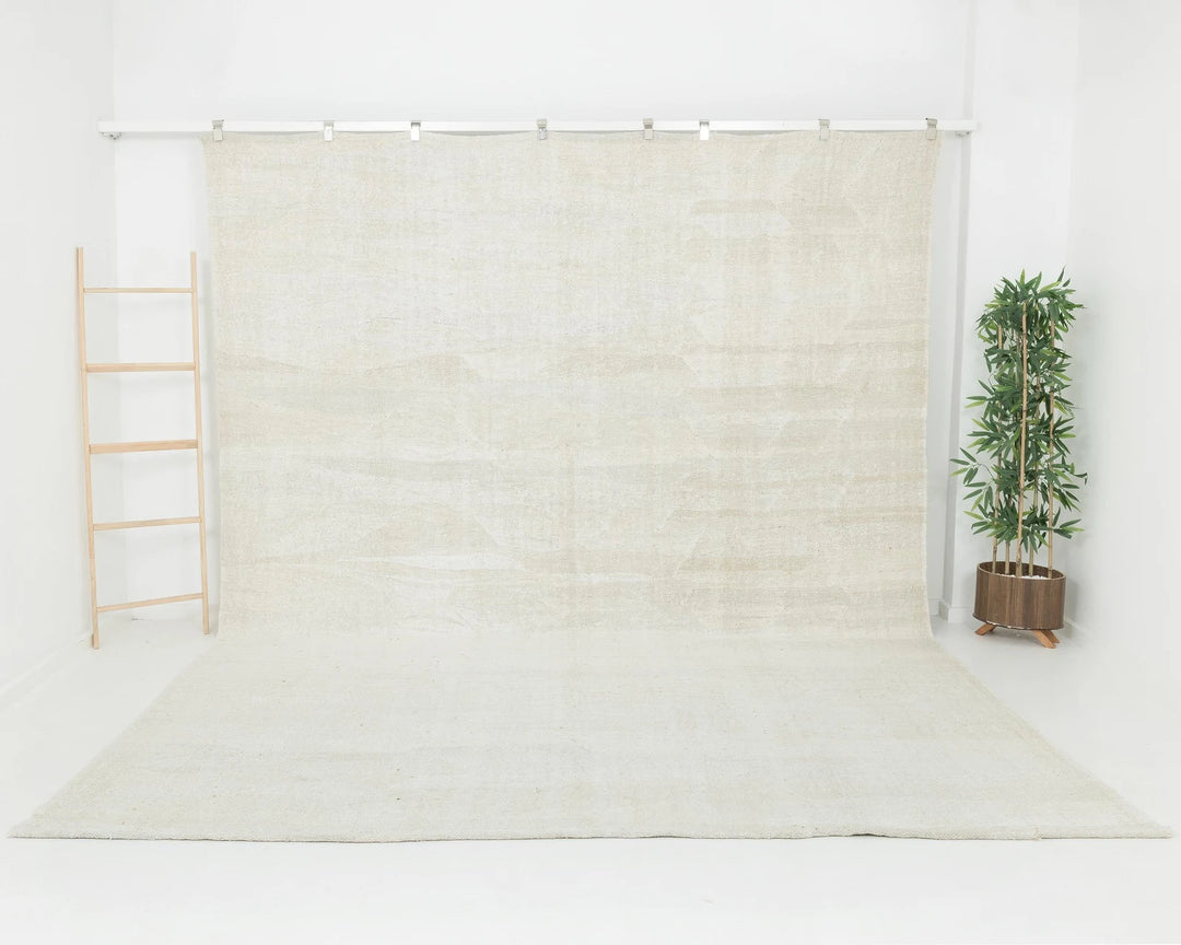 White Turkish Kilim Rug 9' x 12' 1" Flat-Weave | No. VR72338