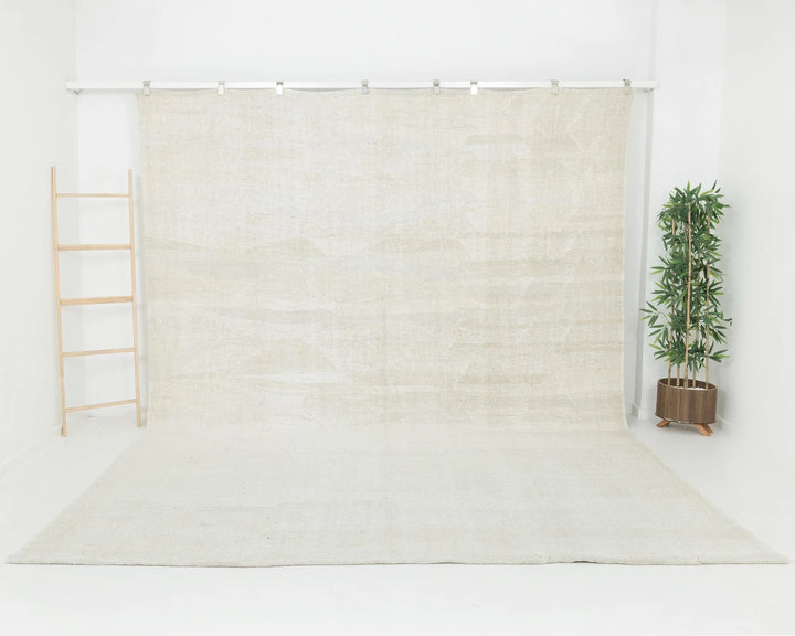 White Turkish Kilim Rug 9' x 12' 1" Flat-Weave | No. VR72338