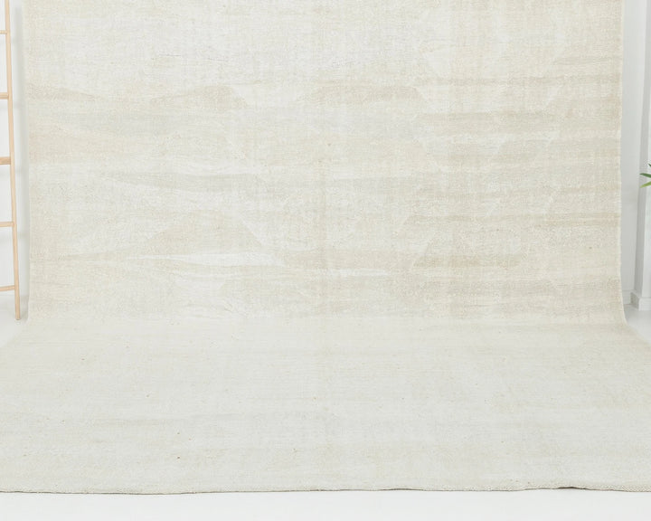White Turkish Kilim Rug 9' x 12' 1" Flat-Weave | No. VR72338