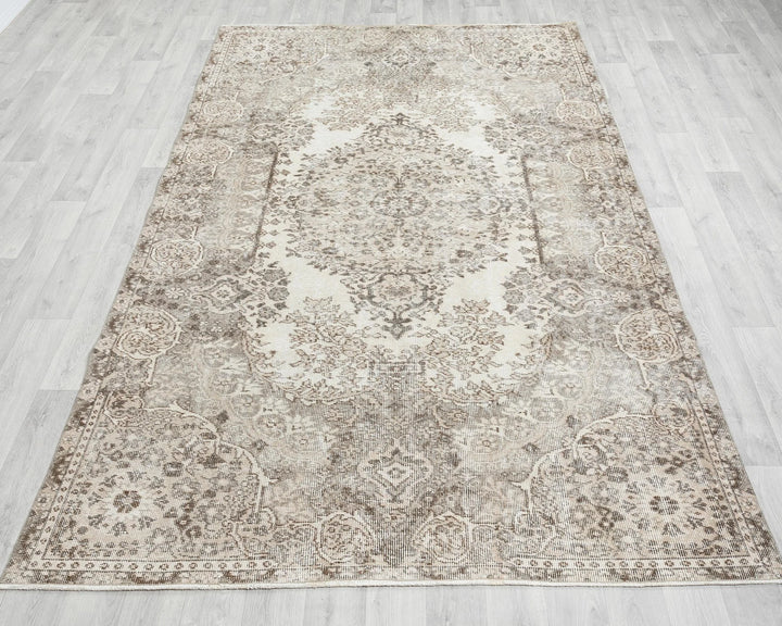 Multicolor Turkish Oushak Rug 8'9" x 5'5" Hand-Knotted | No. VR72347