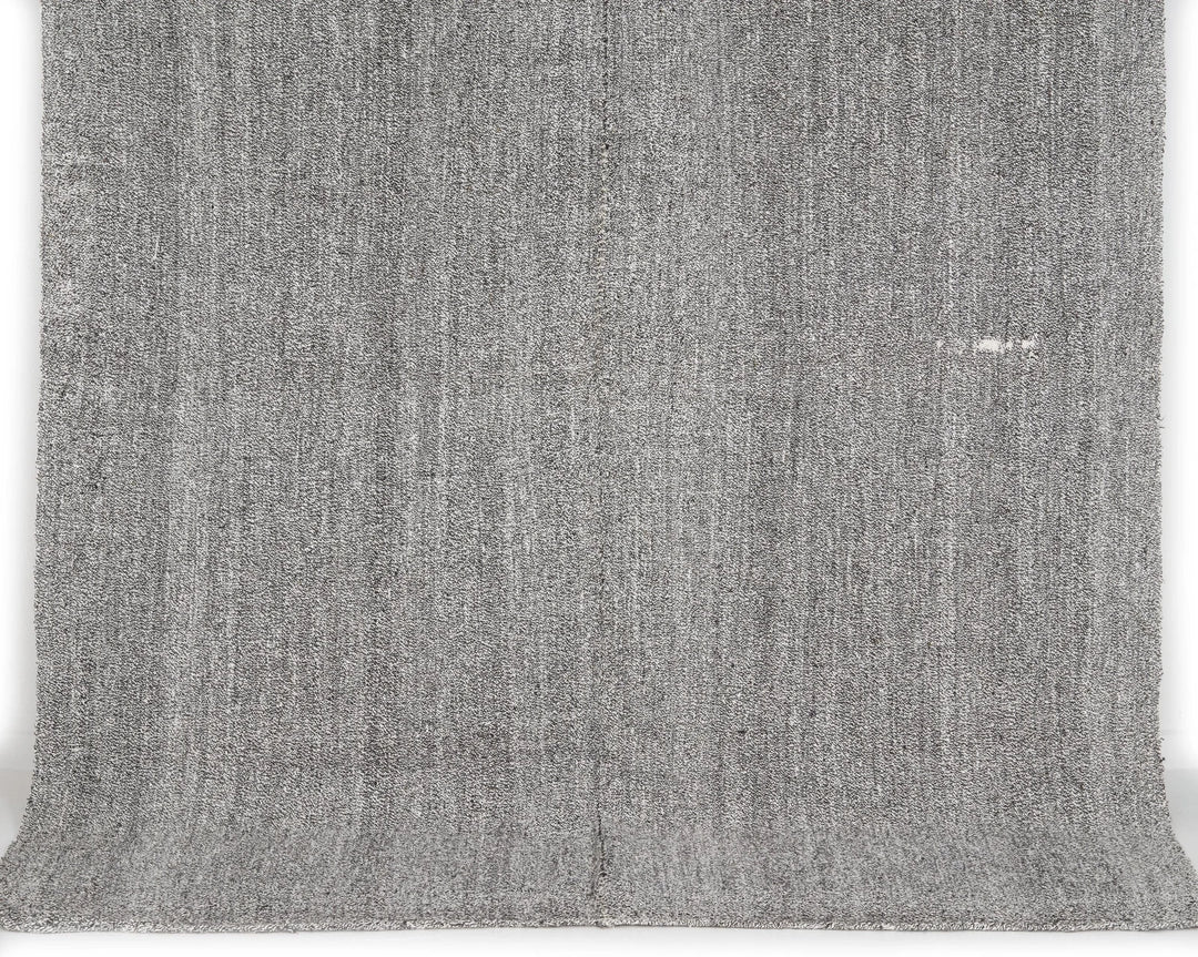 Gray Kilim Rug 6' 1" x 7' 10" | No. VR72815