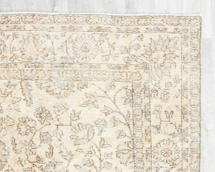 Multicolor Turkish Oriental Rug 6'4" x 9'6" Hand-Knotted | No. VR72948