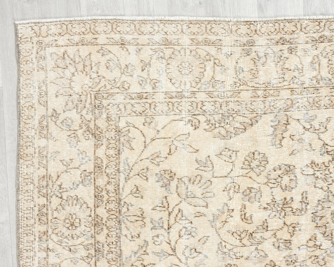 Multicolor Turkish Oriental Rug 6'4" x 9'6" Hand-Knotted | No. VR72948