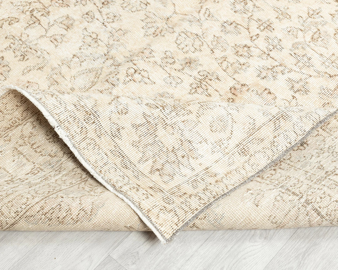 Multicolor Turkish Oriental Rug 6'4" x 9'6" Hand-Knotted | No. VR72948
