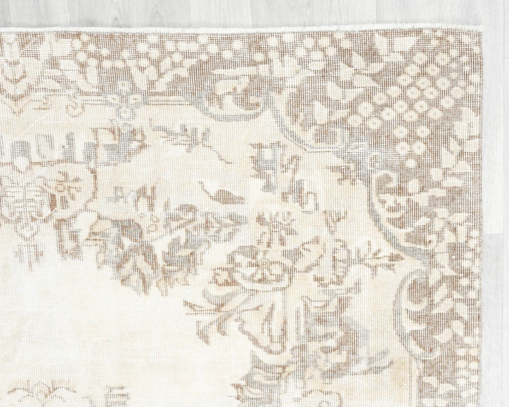 Multicolor Turkish Oushak Rug 6'5" x 9'9" Hand-Knotted pattern