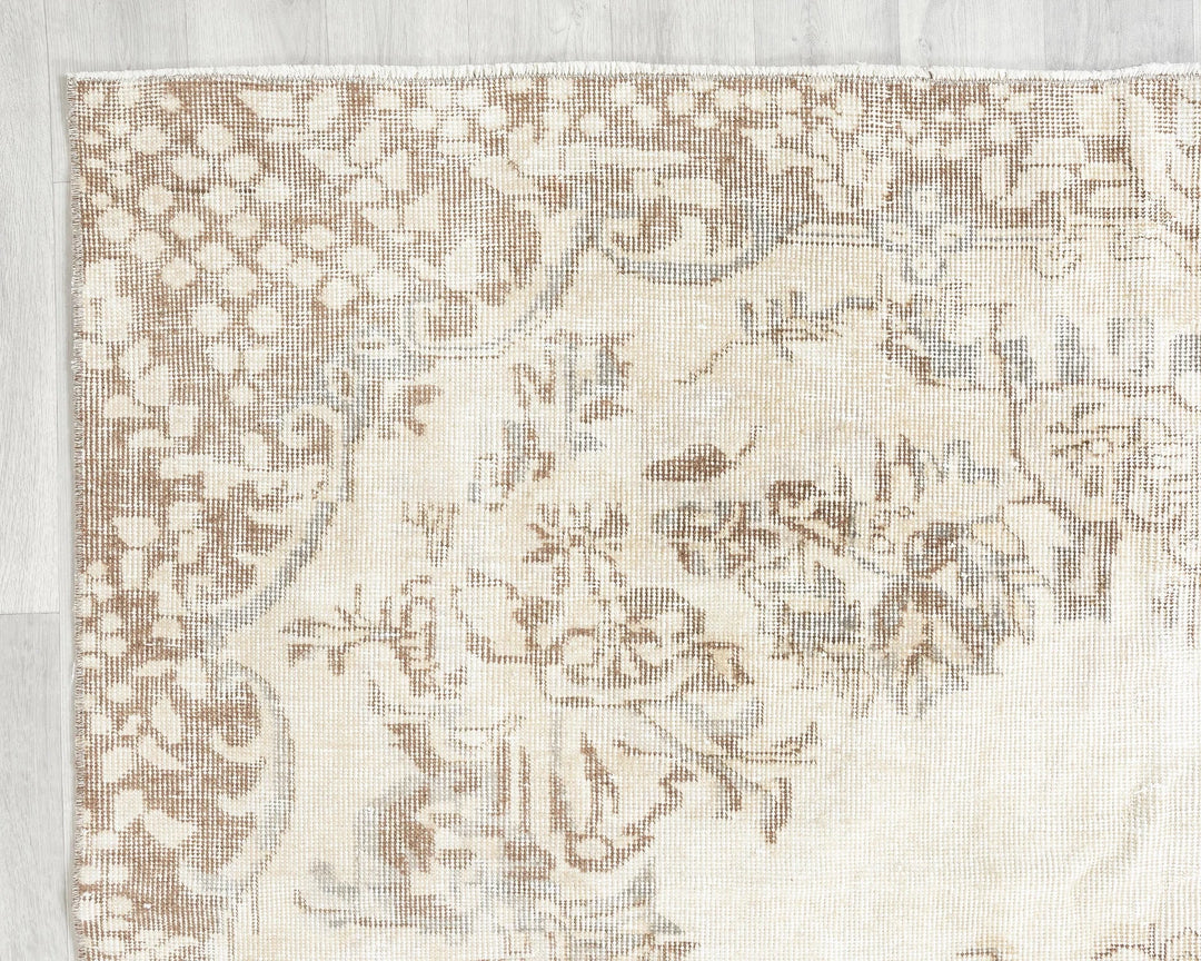 Multicolor Turkish Oushak Rug 6'5" x 9'9" Hand-Knotted border