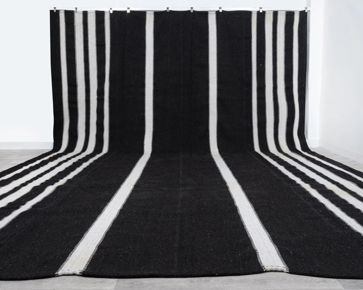 Brown Kilim Rug 12' 10" x 15' 9" | No. VR73692
