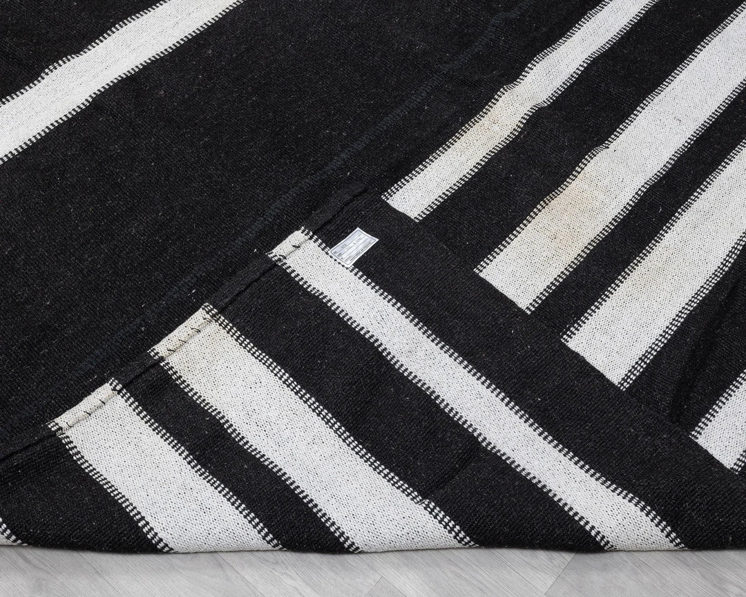 Brown Kilim Rug 12' 10" x 15' 9" | No. VR73692