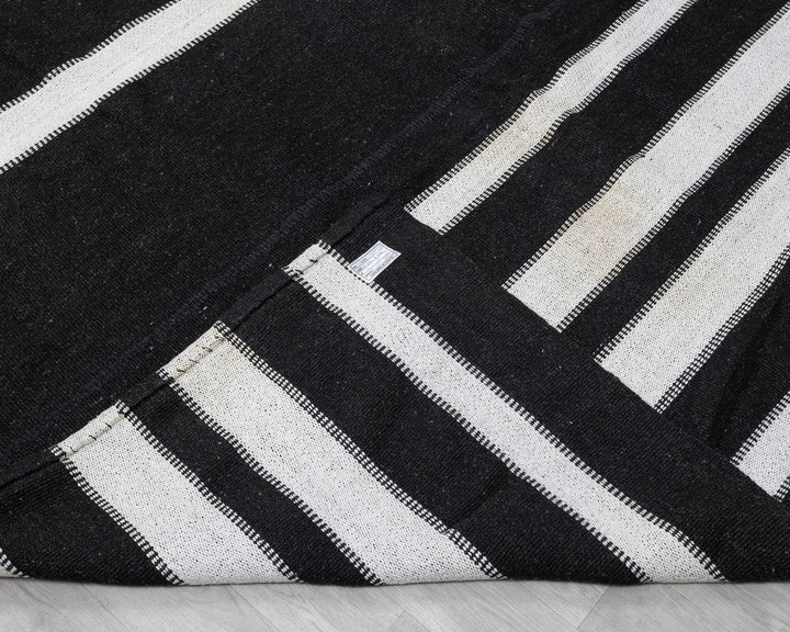 Brown Kilim Rug 12' 10" x 15' 9" | No. VR73692