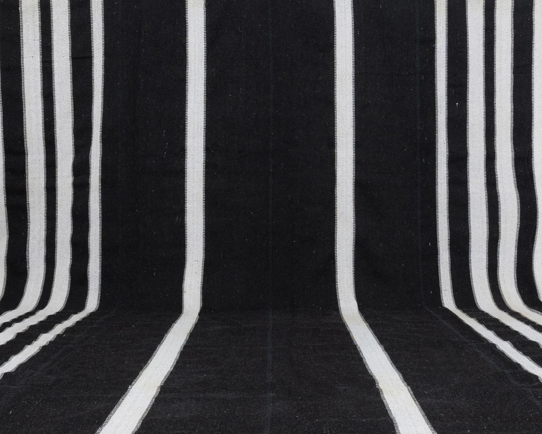 Brown Kilim Rug 12' 10" x 15' 9" | No. VR73692