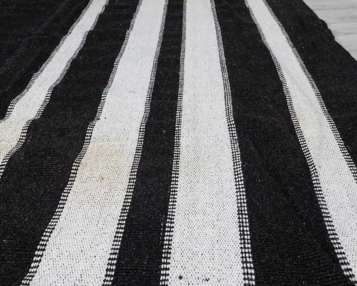 Brown Kilim Rug 12' 10" x 15' 9" | No. VR73692