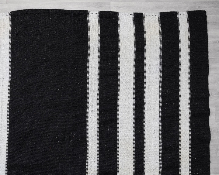 Brown Kilim Rug 12' 10" x 15' 9" | No. VR73692