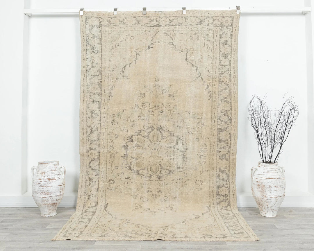 Beige Turkish Oushak Rug 5'5" x 9'4" Hand-Knotted | No. VR73733