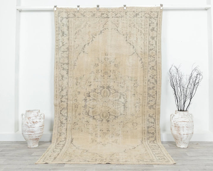 Beige Turkish Oushak Rug 5'5" x 9'4" Hand-Knotted | No. VR73733