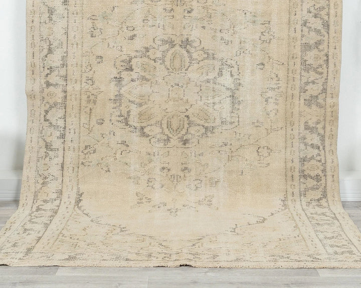 Beige Turkish Oushak Rug 5'5" x 9'4" Hand-Knotted | No. VR73733