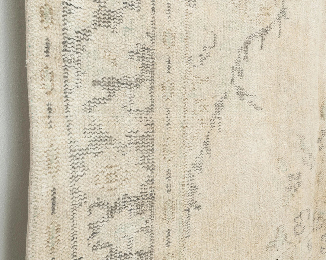 Beige Turkish Oushak Rug 5'5" x 9'4" Hand-Knotted | No. VR73733