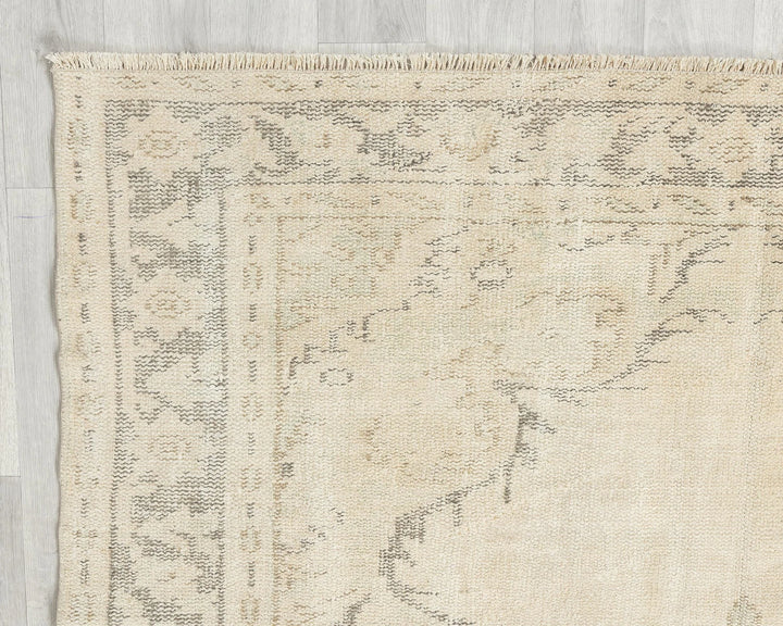 Beige Turkish Oushak Rug 5'5" x 9'4" Hand-Knotted | No. VR73733