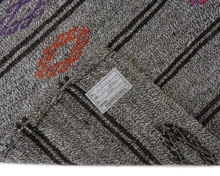 Gray Kilim Rug 6' 3" x 7' 9" | No. VR74532