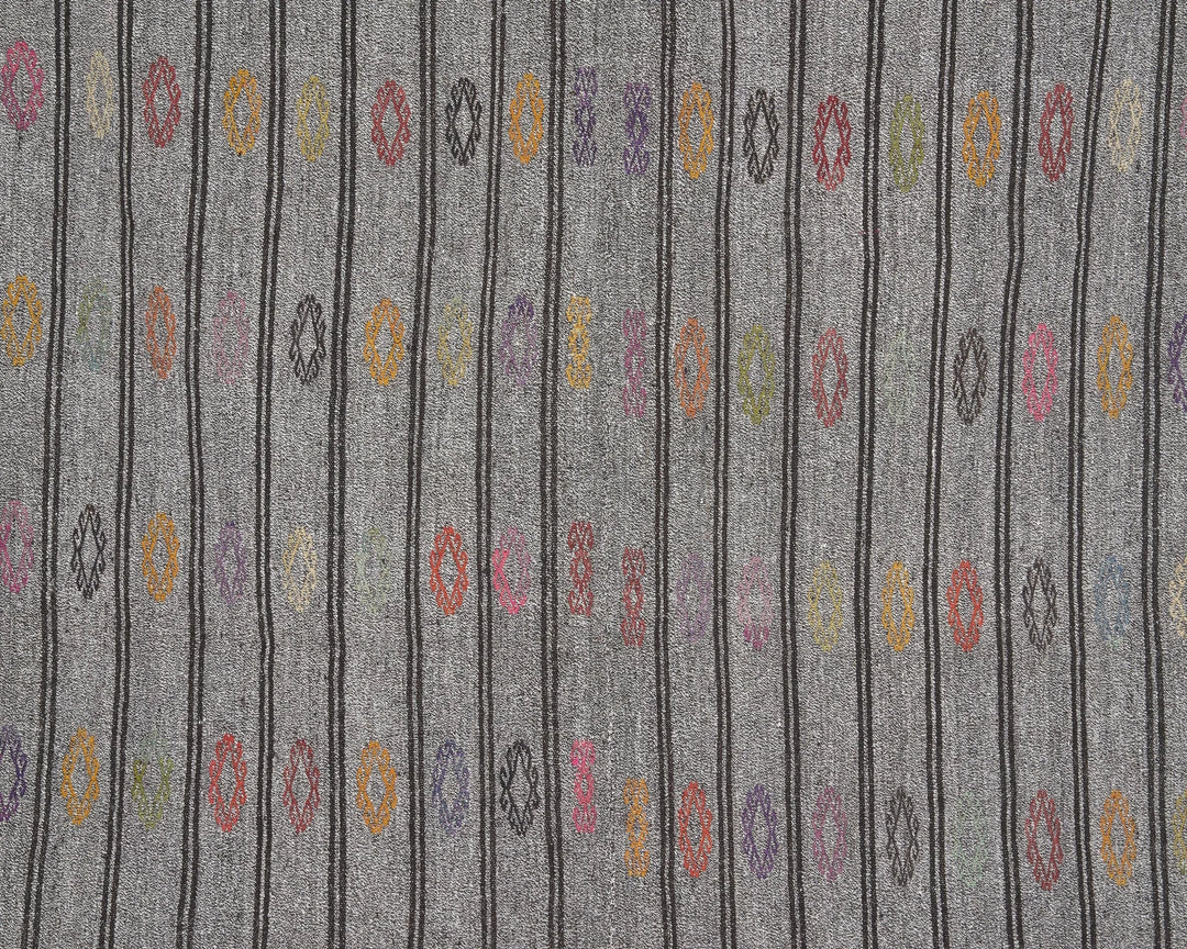 Gray Kilim Rug 6' 3" x 7' 9" | No. VR74532