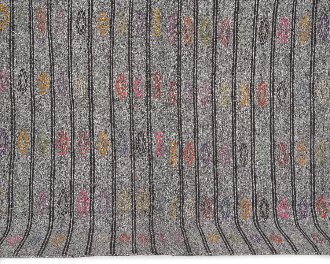 Gray Kilim Rug 6' 3" x 7' 9" | No. VR74532