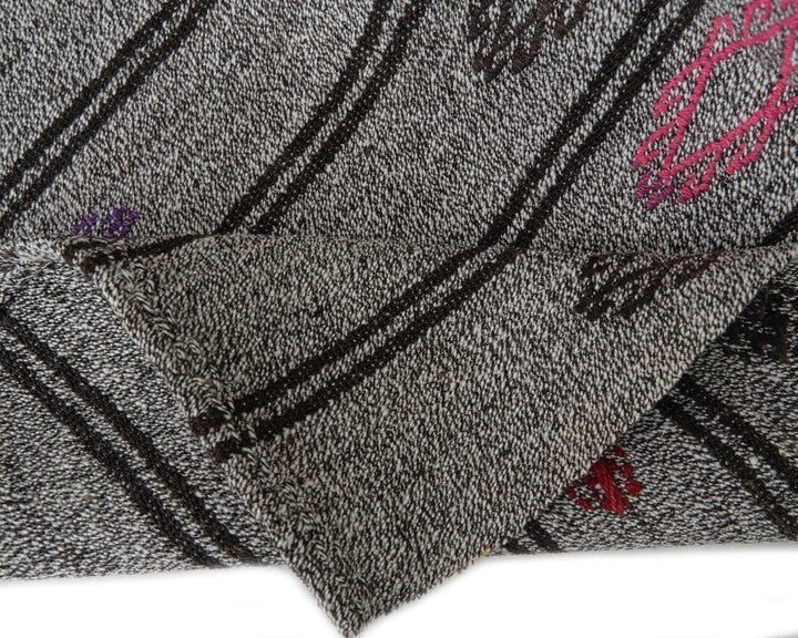 Gray Kilim Rug 6' 3" x 7' 9" | No. VR74532