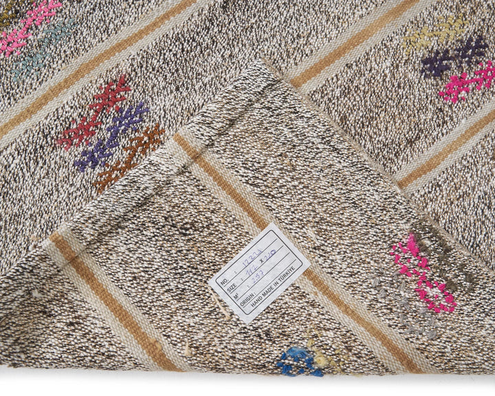 Gray Turkish Kilim Rug 3' 10" x 7' 2" Flat-Weave | No. VR74700