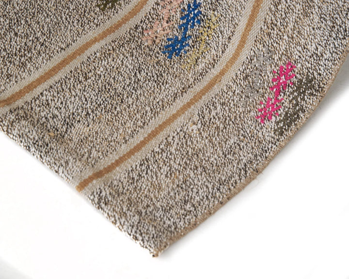 Gray Turkish Kilim Rug 3' 10" x 7' 2" Flat-Weave | No. VR74700