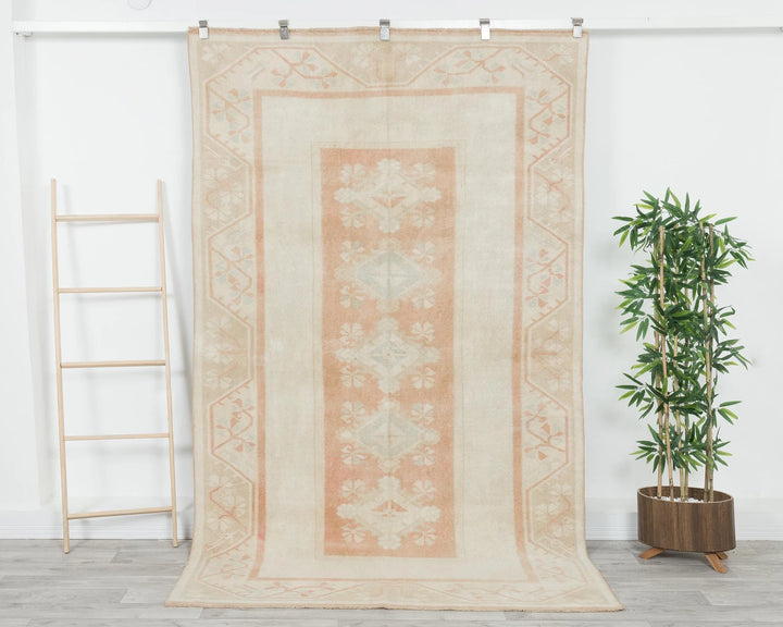 Beige Turkish Oushak Rug 5' x 8' 5" Hand-Knotted | No. VR74710