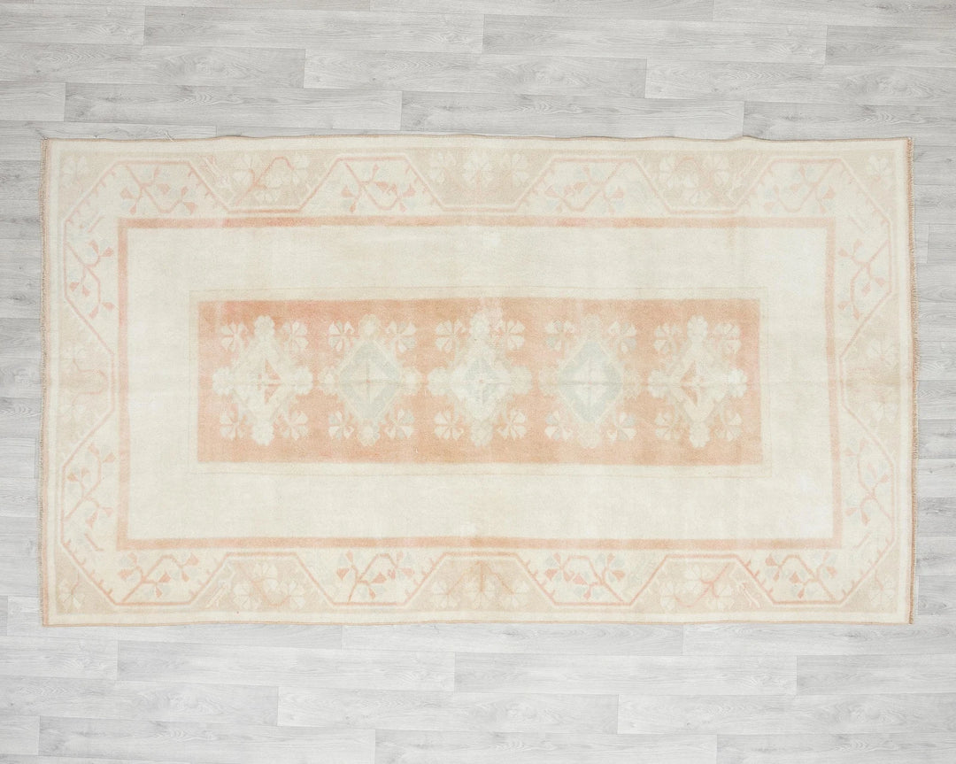 Beige Turkish Oushak Rug 5' x 8' 5" Hand-Knotted | No. VR74710
