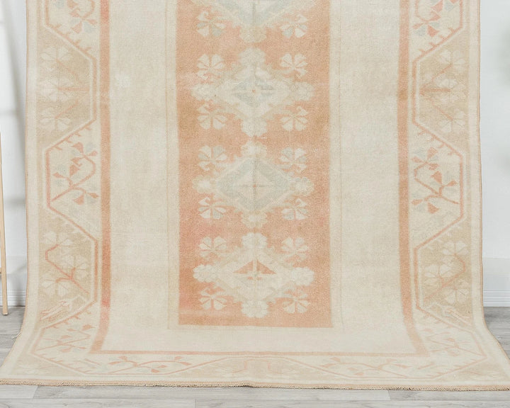 Beige Turkish Oushak Rug 5' x 8' 5" Hand-Knotted | No. VR74710