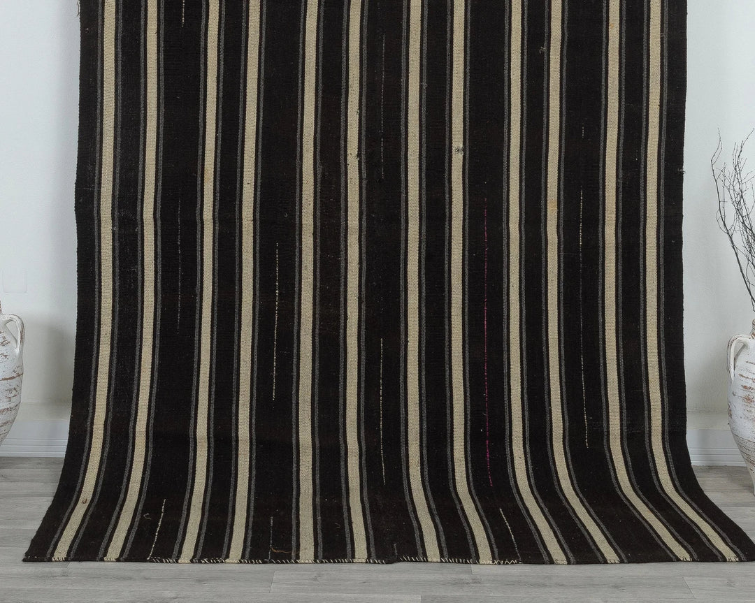 Brown Turkish Kilim Rug 6' 2" x 8' 6" Flat-Weave detail