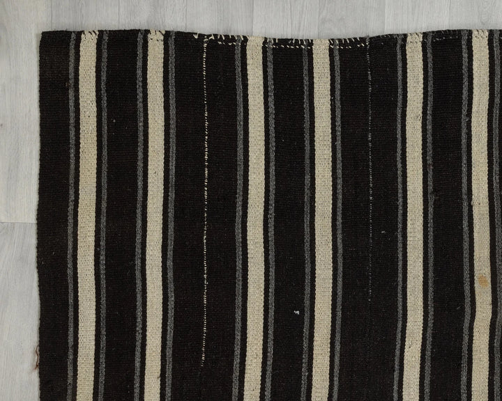 Brown Turkish Kilim Rug 6' 2" x 8' 6" Flat-Weave border